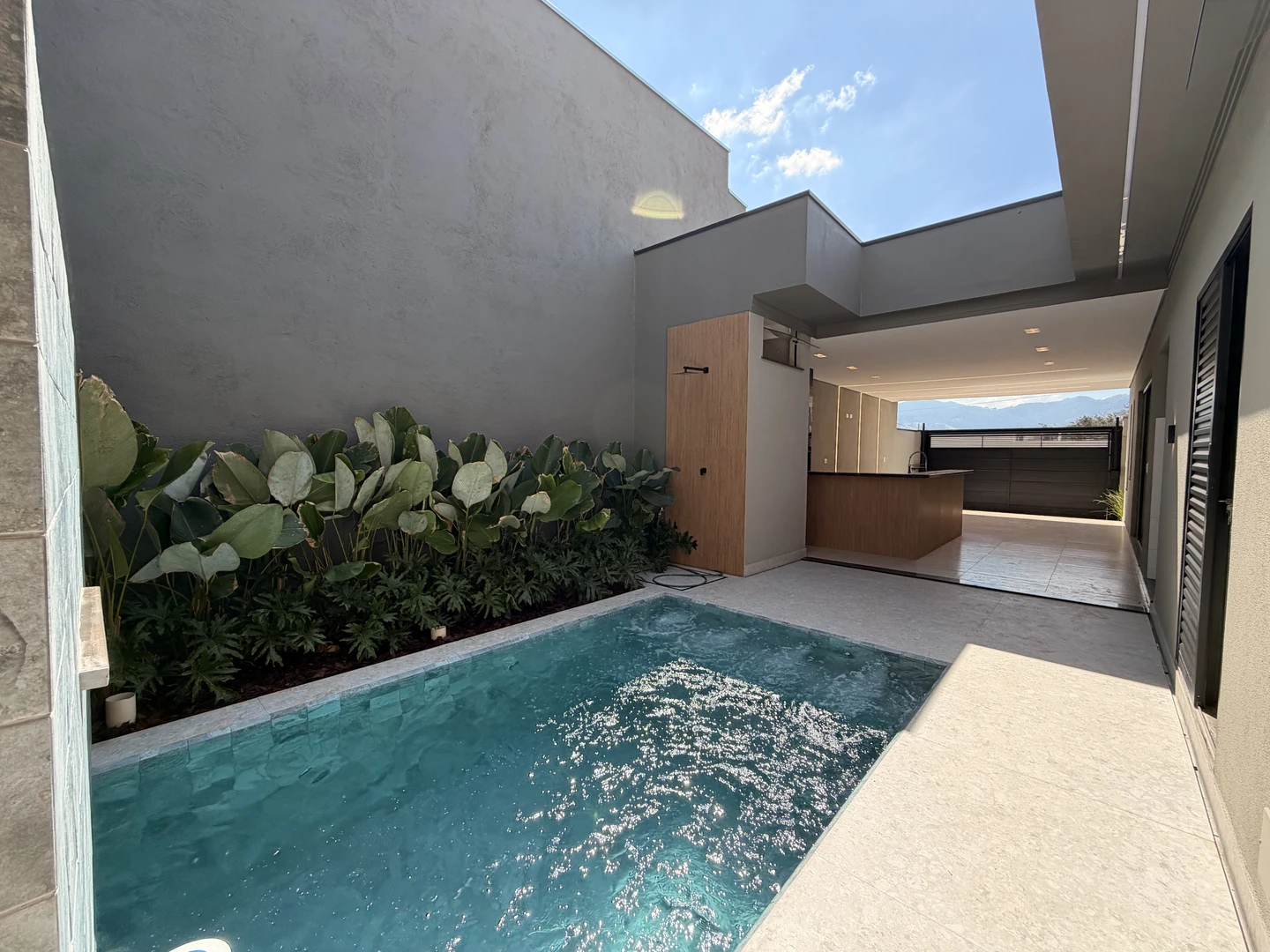 Casa à venda - Colinas do Alegre
