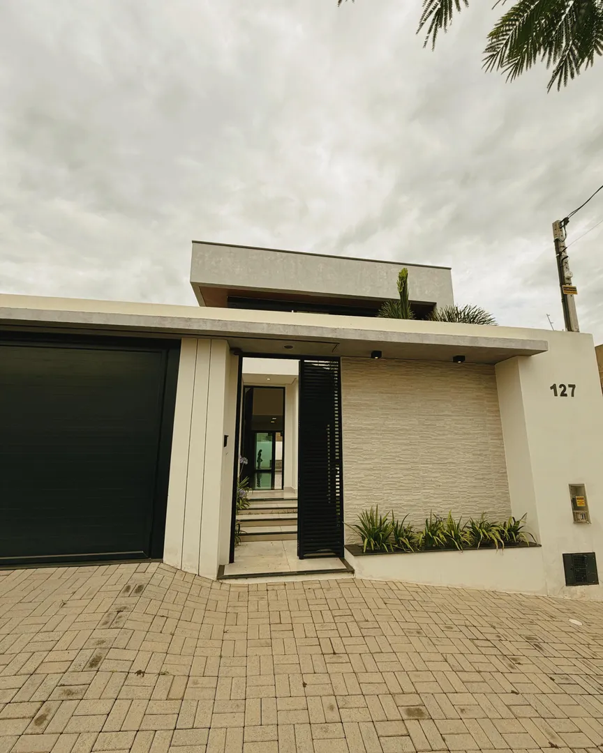 Casa à venda no Parque Alvorada.